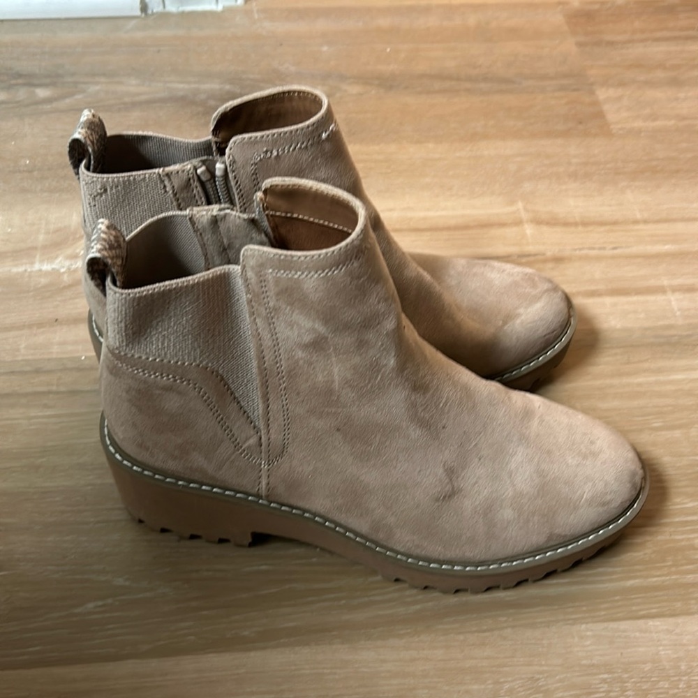 Tan boots